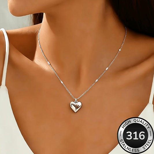Elegant Golden Heart Necklace for Women – Hypoallergenic Stainless Steel Pendant